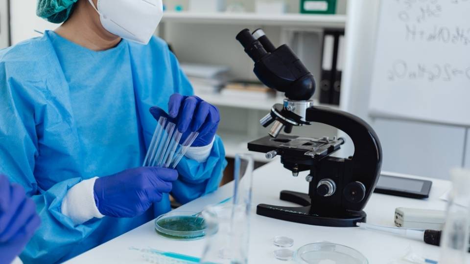 How Long Does Vyvanse Last? it has a 12 hour half-life, so you can expect active effects to resolve on that timeline depending on usage.